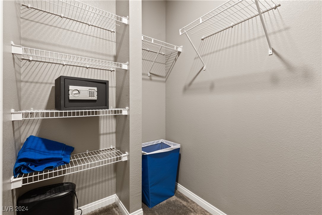 6522 Secret Grove Avenue