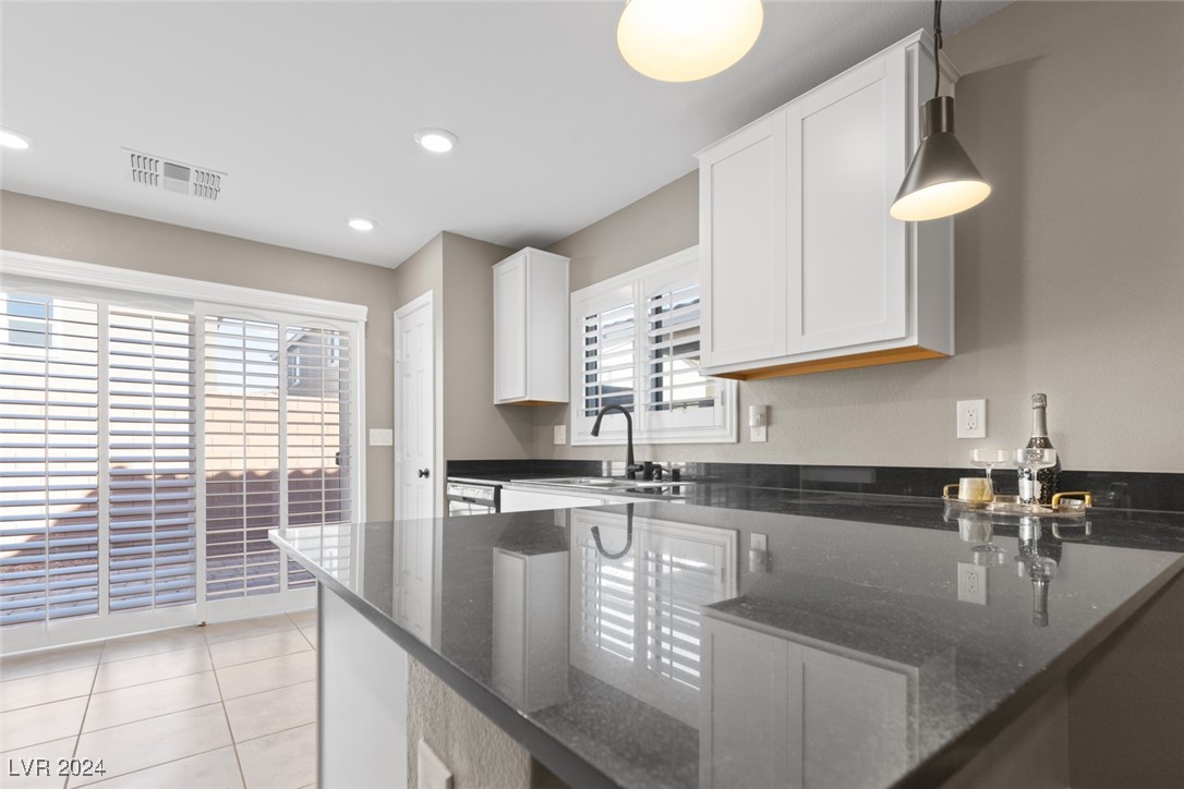 6522 Secret Grove Avenue