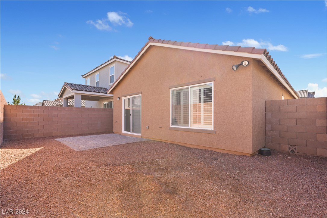 6522 Secret Grove Avenue