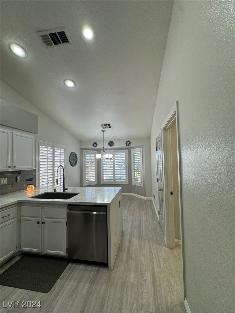 1849 Lyell Canyon Lane