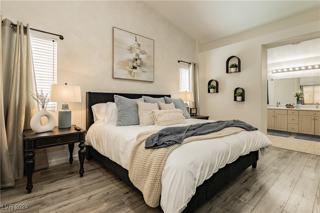 987 Rainbow Cliff Court