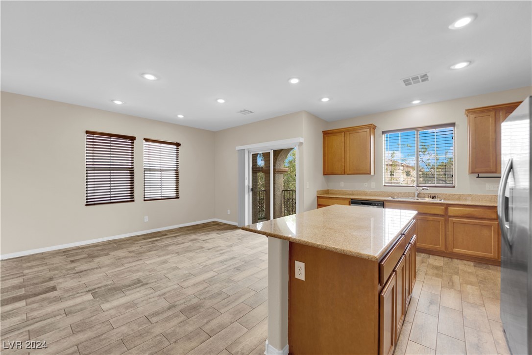 10579 Mann Street