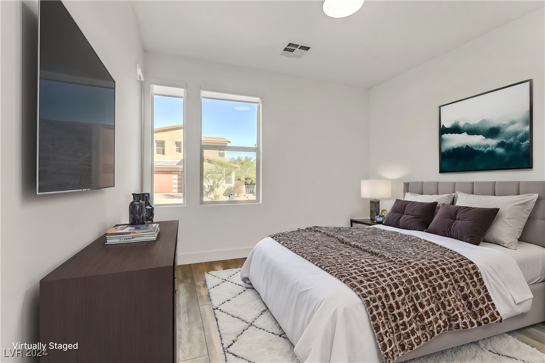 9689 Starlight Ridge Avenue