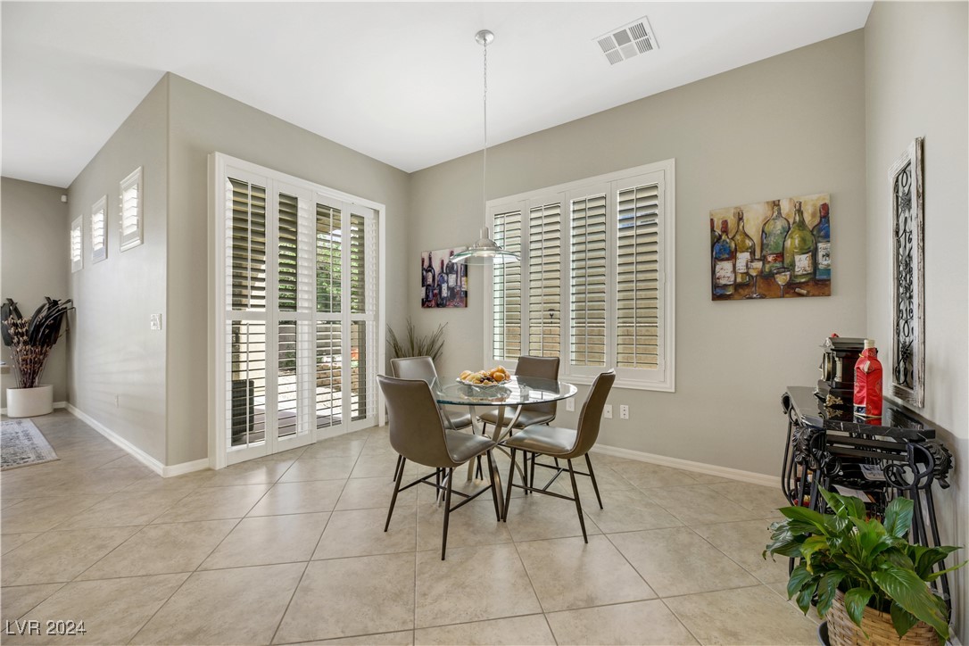 2082 Twin Falls Drive