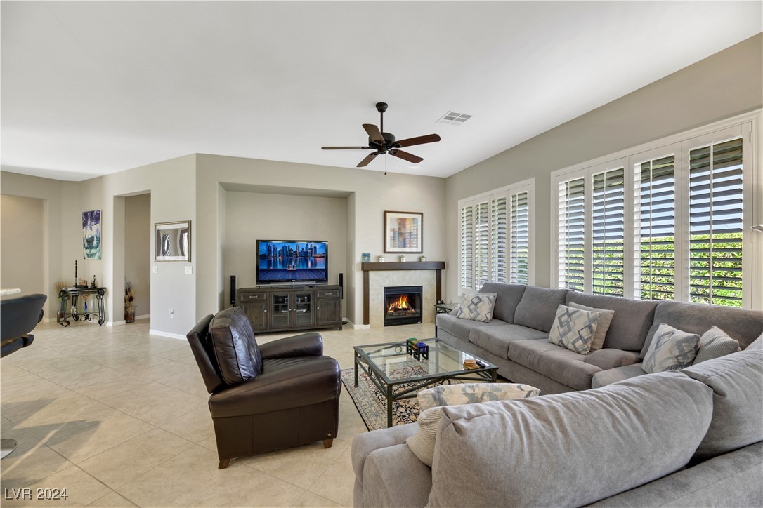 2082 Twin Falls Drive