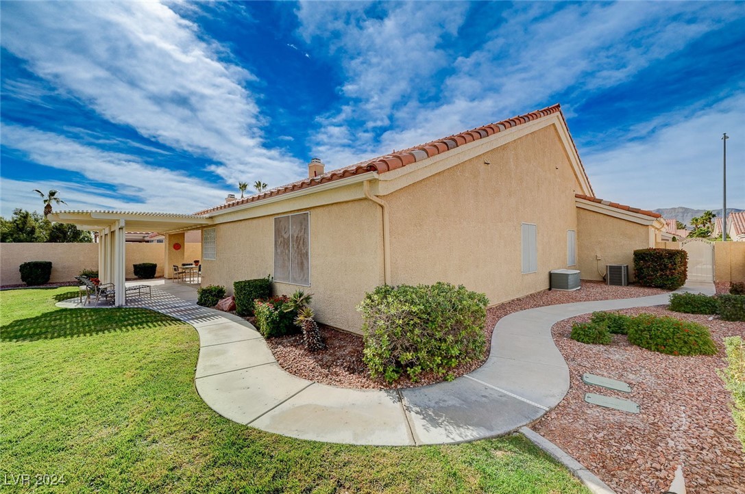5708 Owl Butte Court