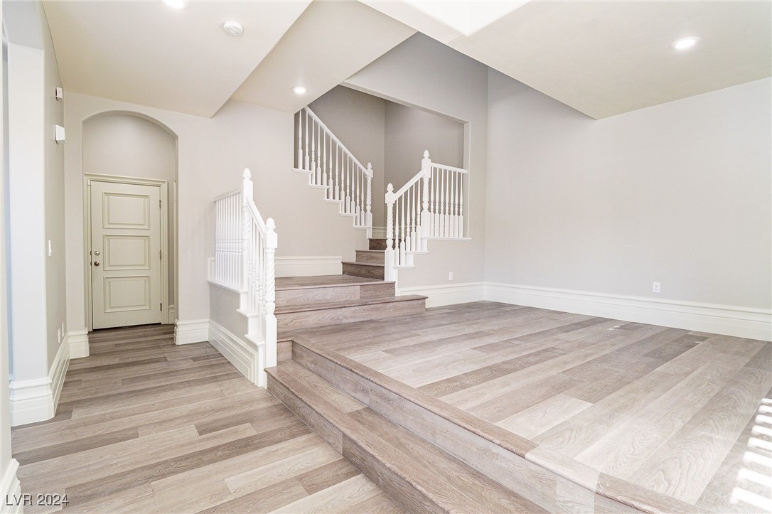453 Punto Vallata Drive