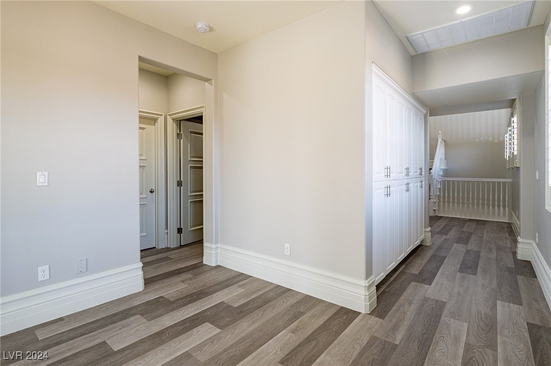 453 Punto Vallata Drive
