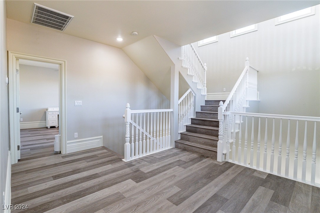 453 Punto Vallata Drive