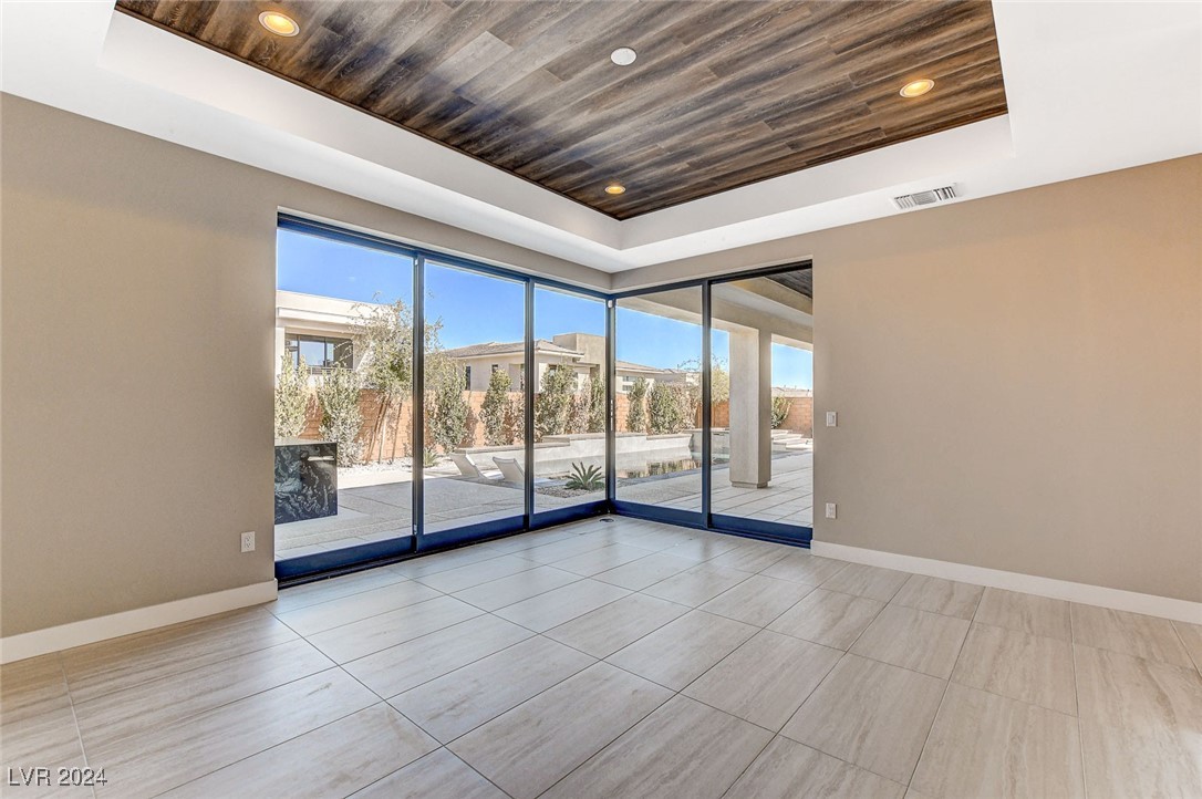 11460 Ruby Falls Way