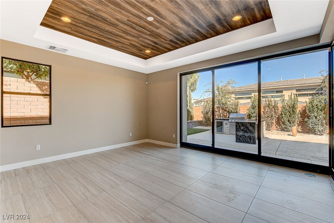 11460 Ruby Falls Way