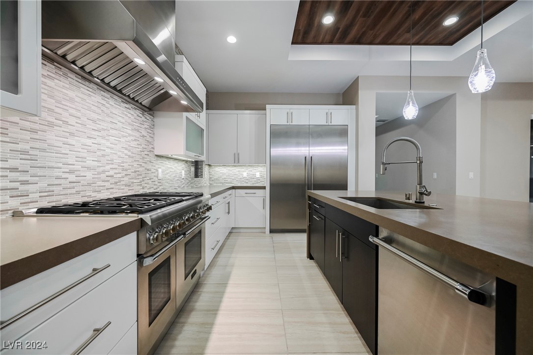 11460 Ruby Falls Way