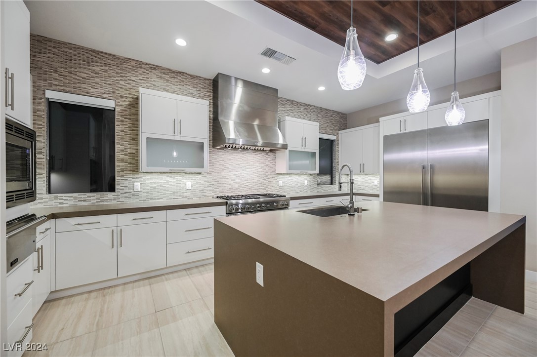 11460 Ruby Falls Way