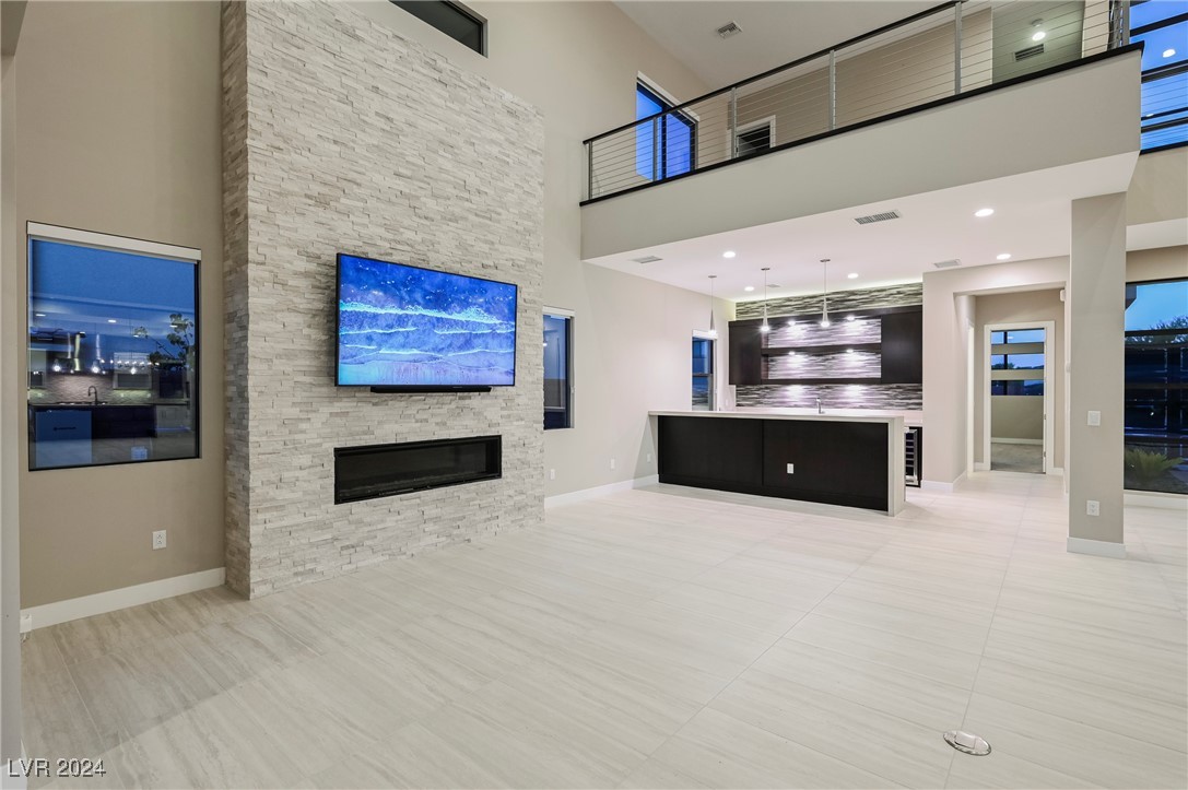 11460 Ruby Falls Way