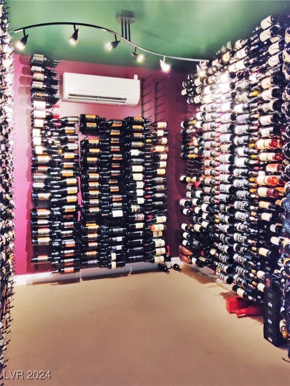 2812 Lakecrest Drive