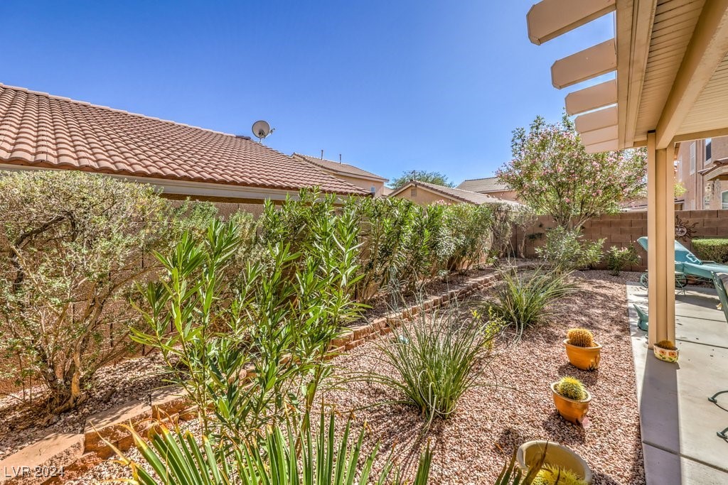 7556 Mossback Street