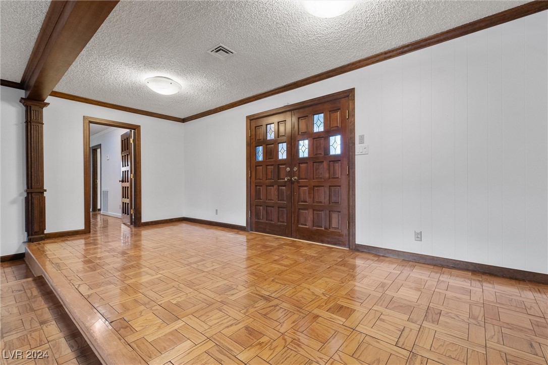 1244 Park Circle