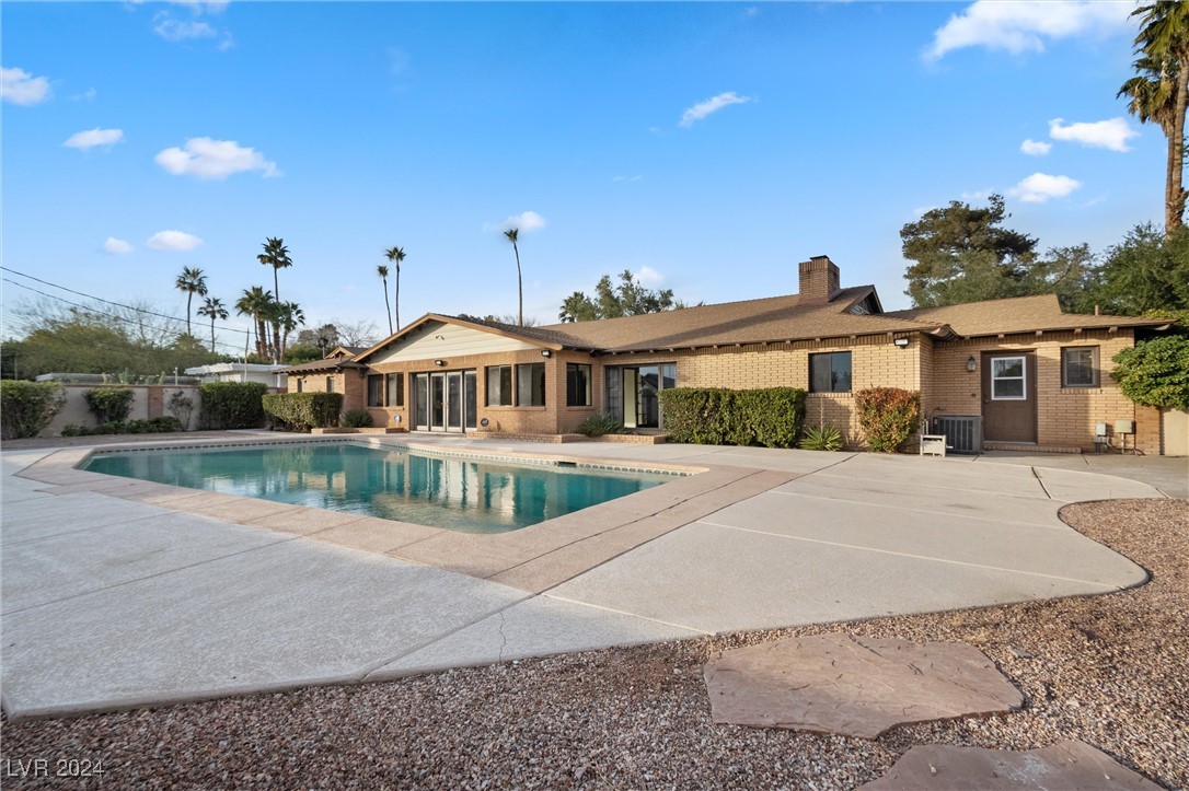 1244 Park Circle