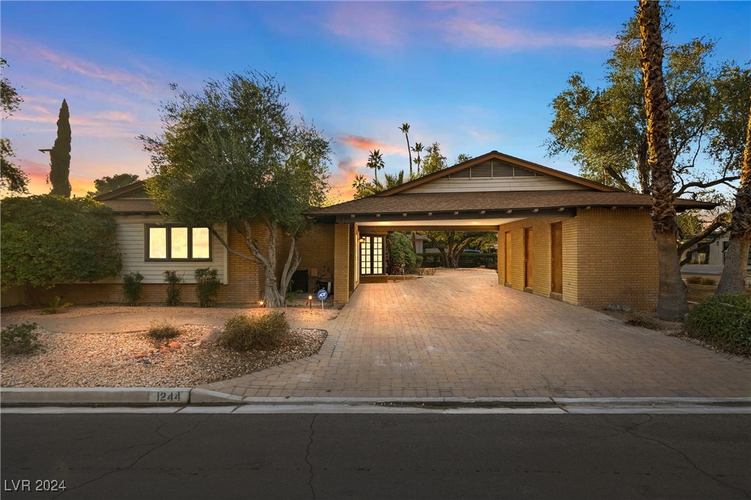 1244 Park Circle