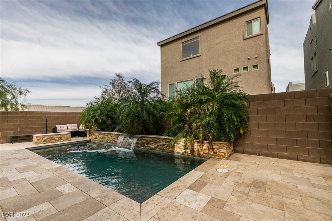 8116 Haywood Estate Avenue