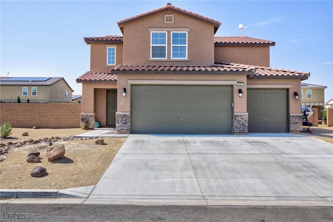 3901 East Teller Drive