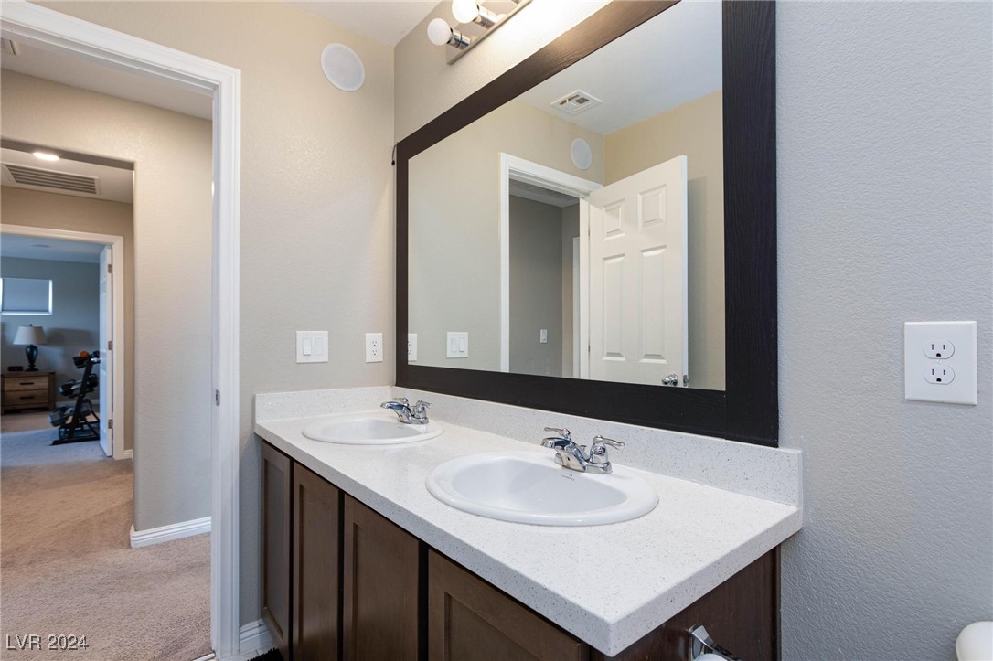 3901 East Teller Drive