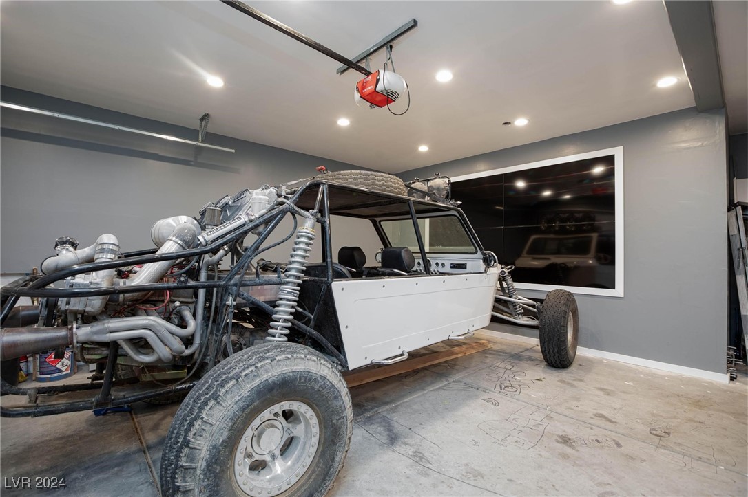 3901 East Teller Drive