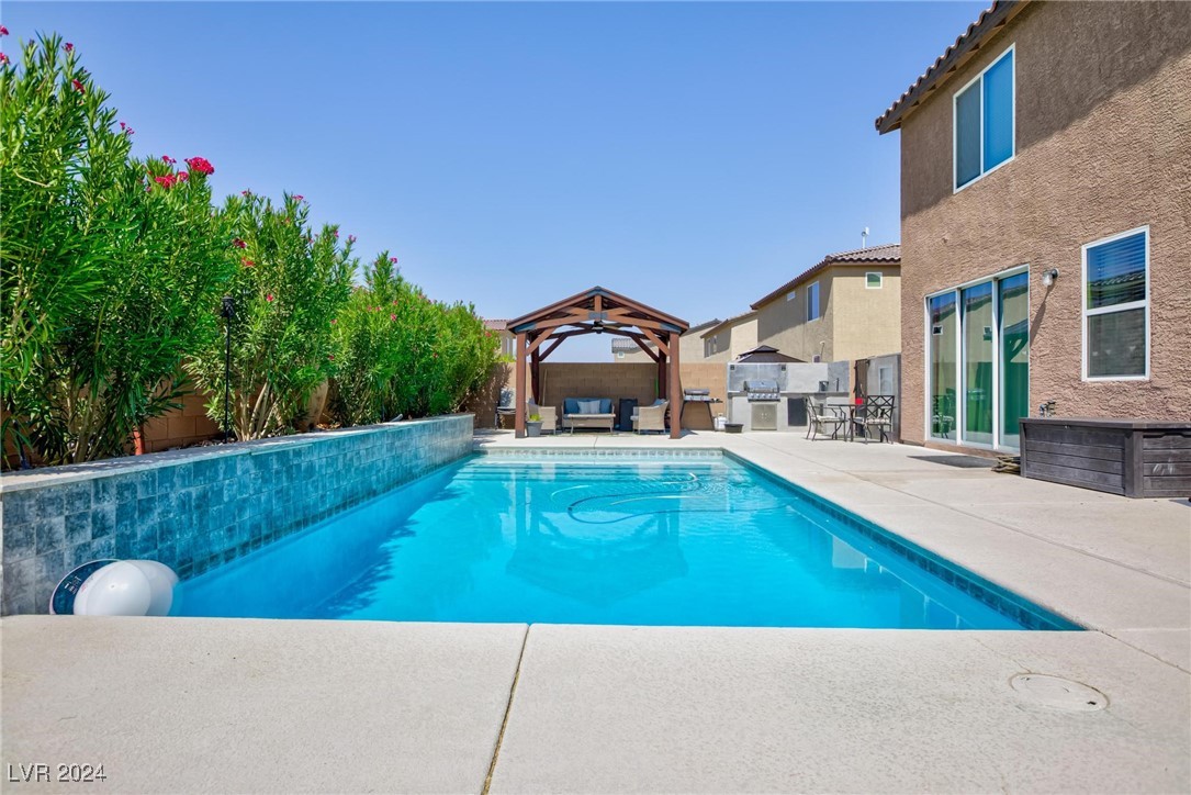 3901 East Teller Drive