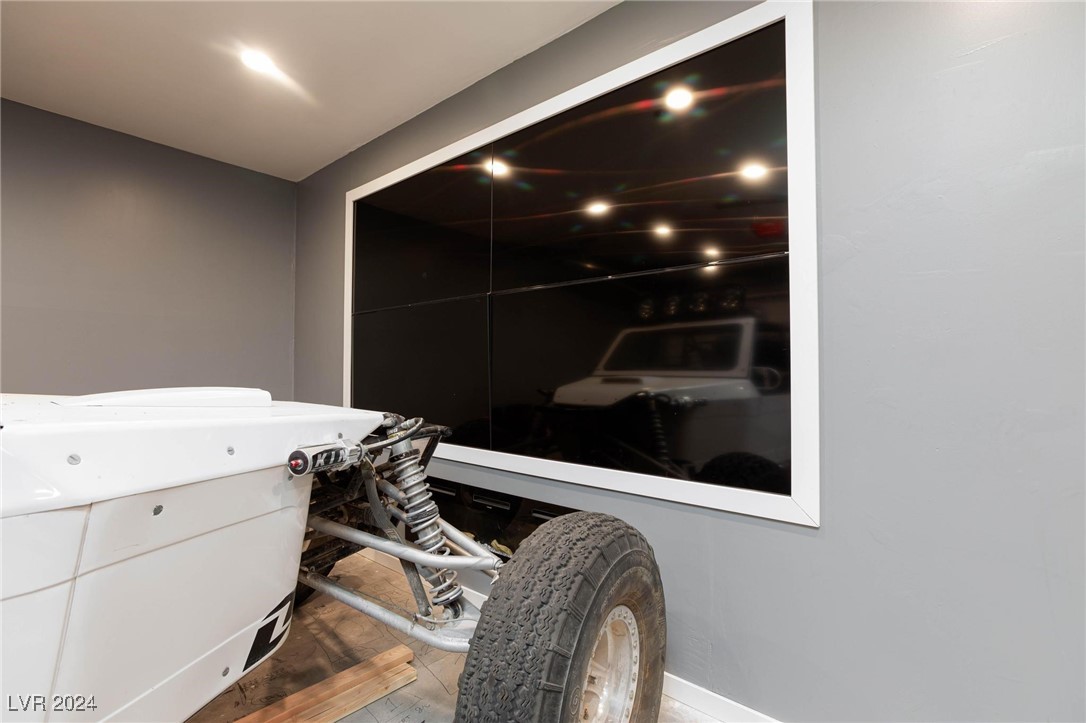 3901 East Teller Drive