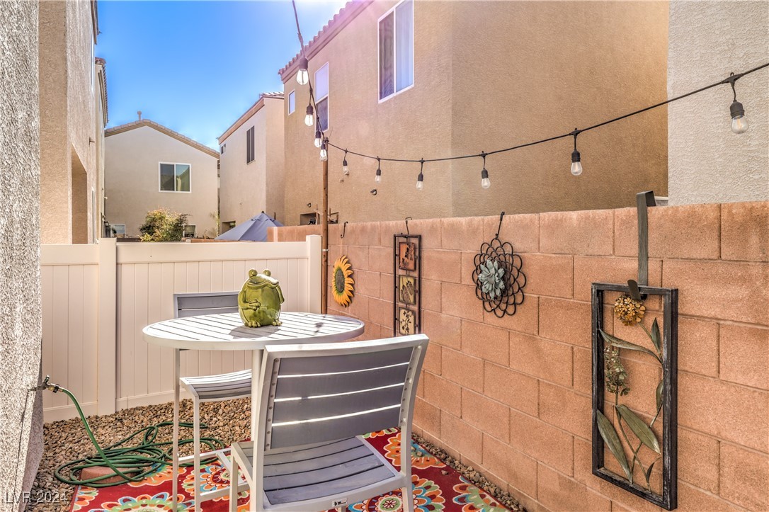 10145 Sunshine Village Place