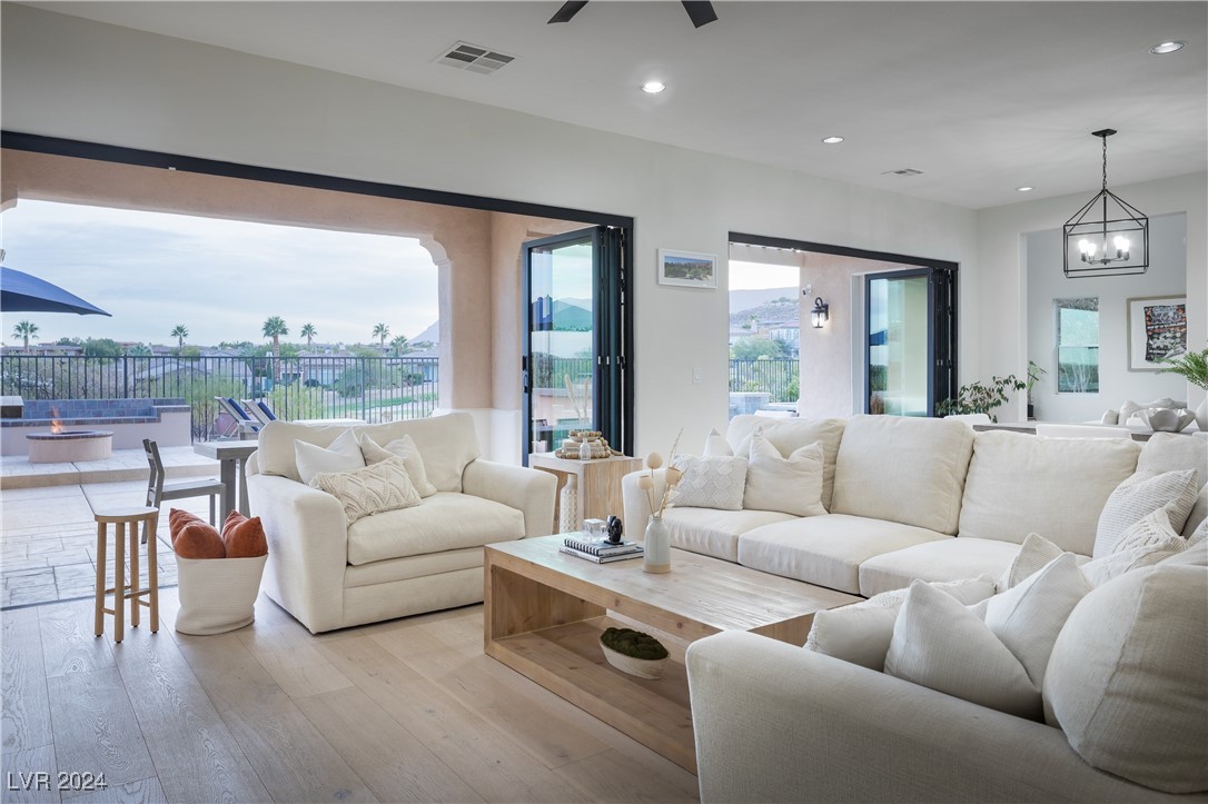 11545 Snow Creek Avenue