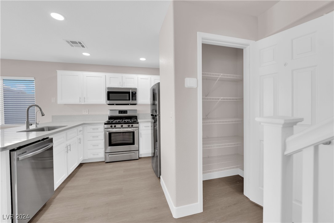 5958 Banbury Heights Way