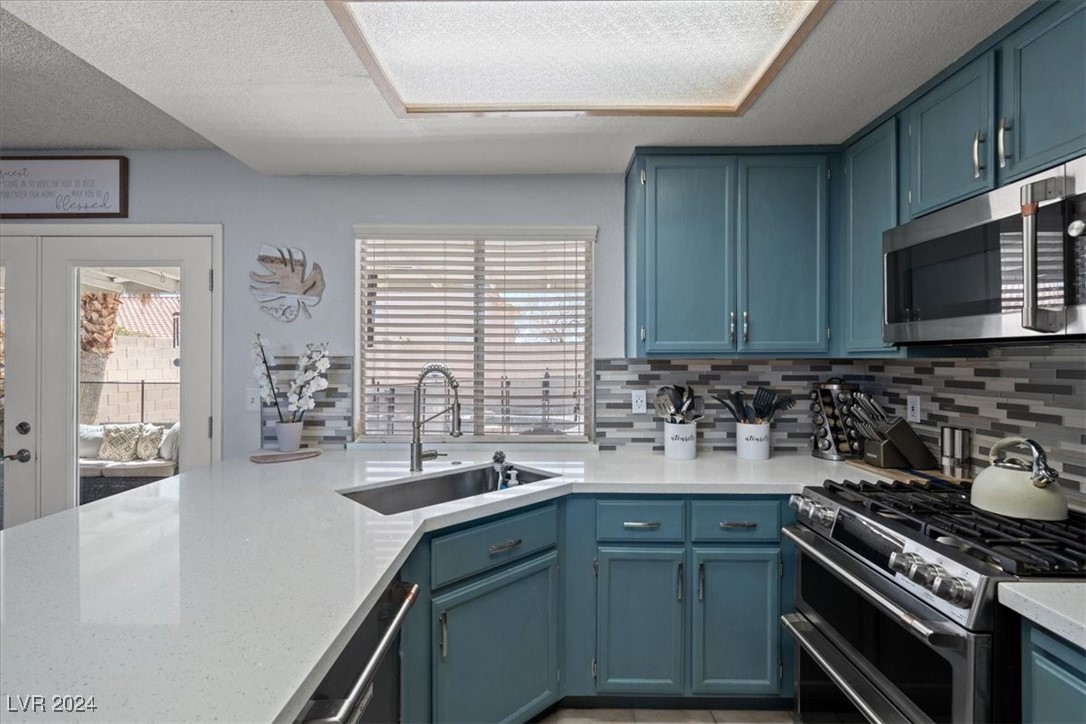 1837 Solana Del Norte Way