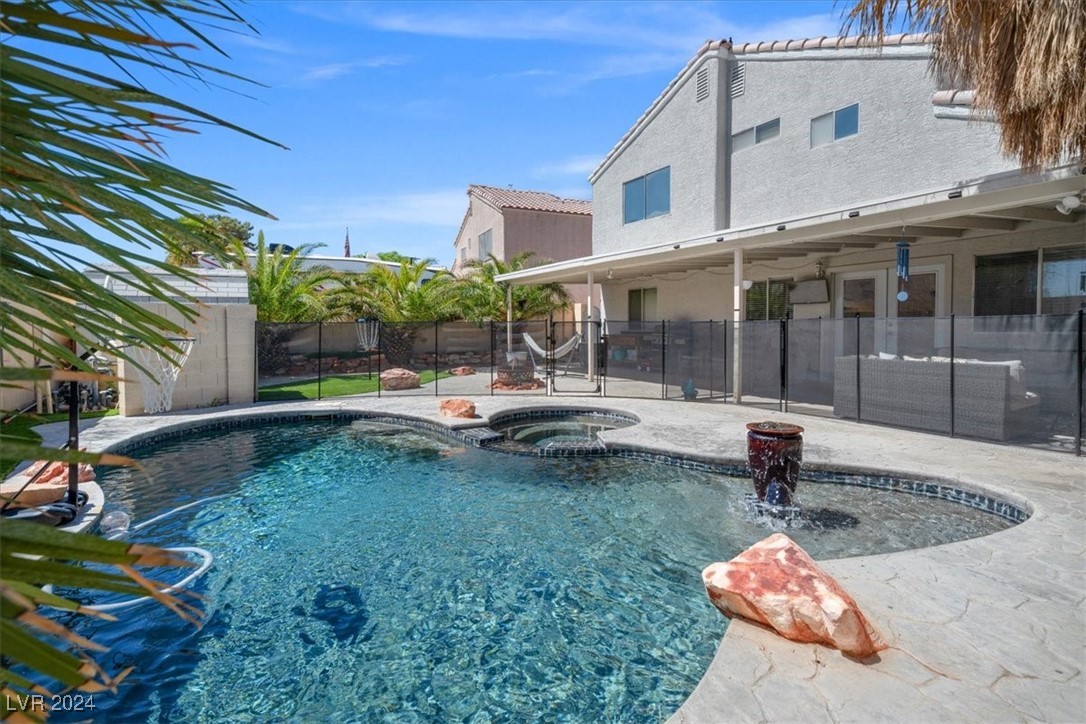 1837 Solana Del Norte Way