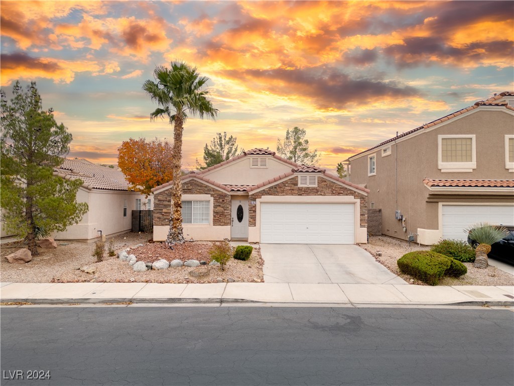 3187 Castle Canyon Avenue