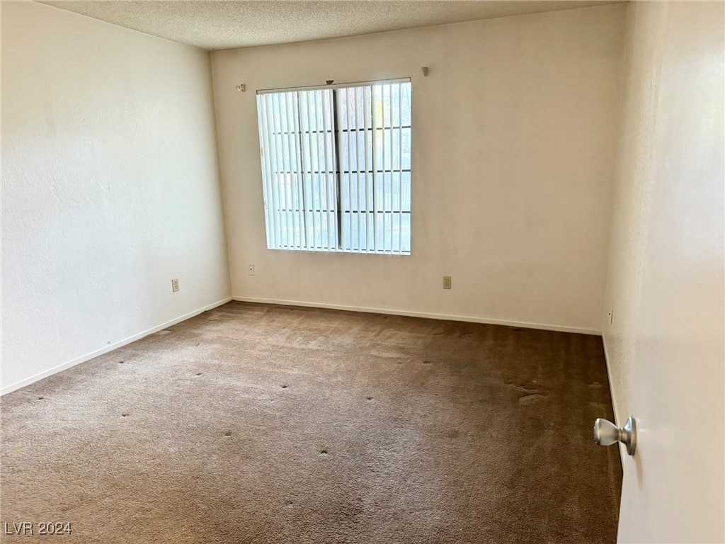 4718 Nara Vista Way 102