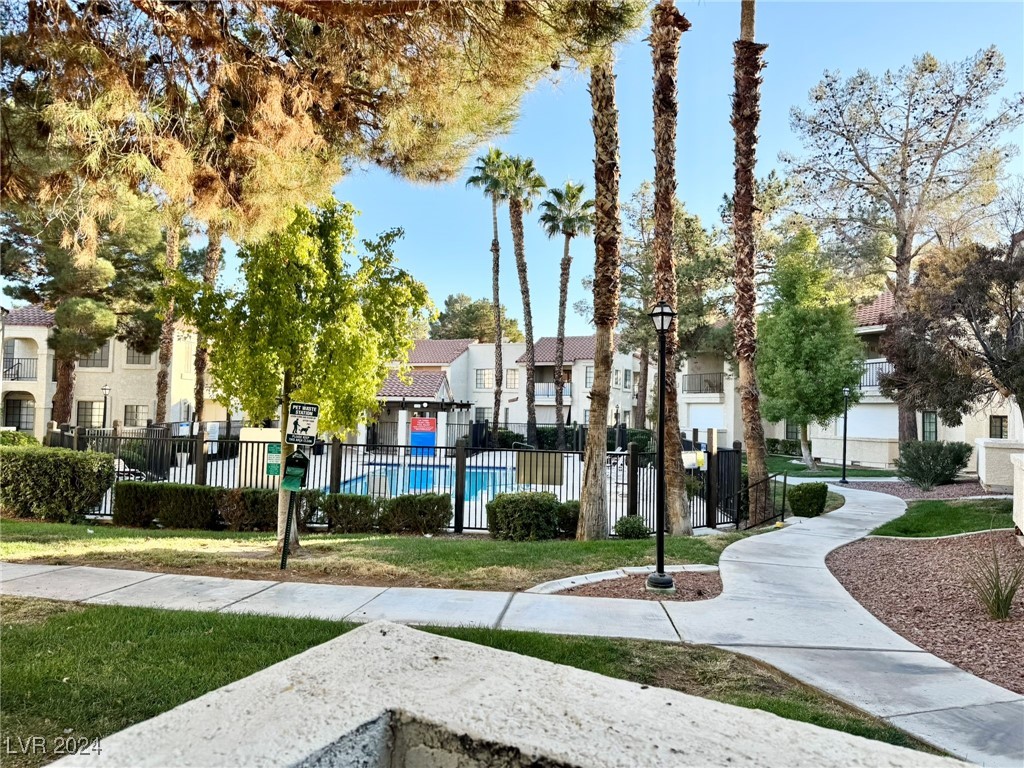 4718 Nara Vista Way 102