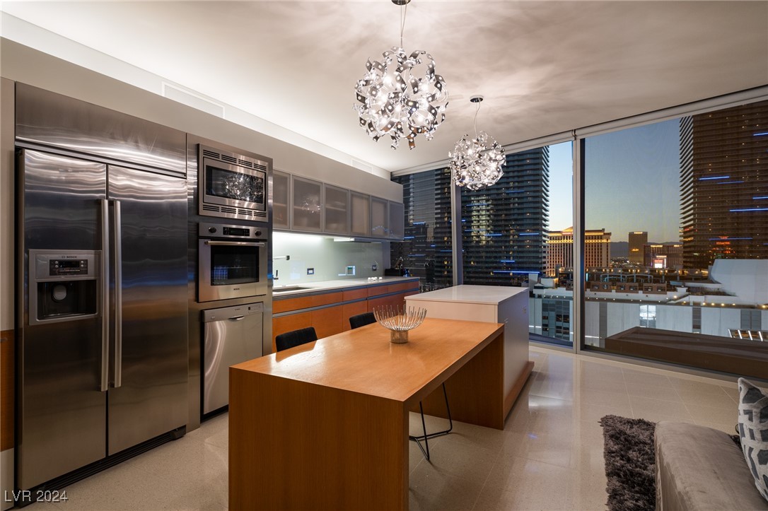 3726 South Las Vegas Boulevard 1212
