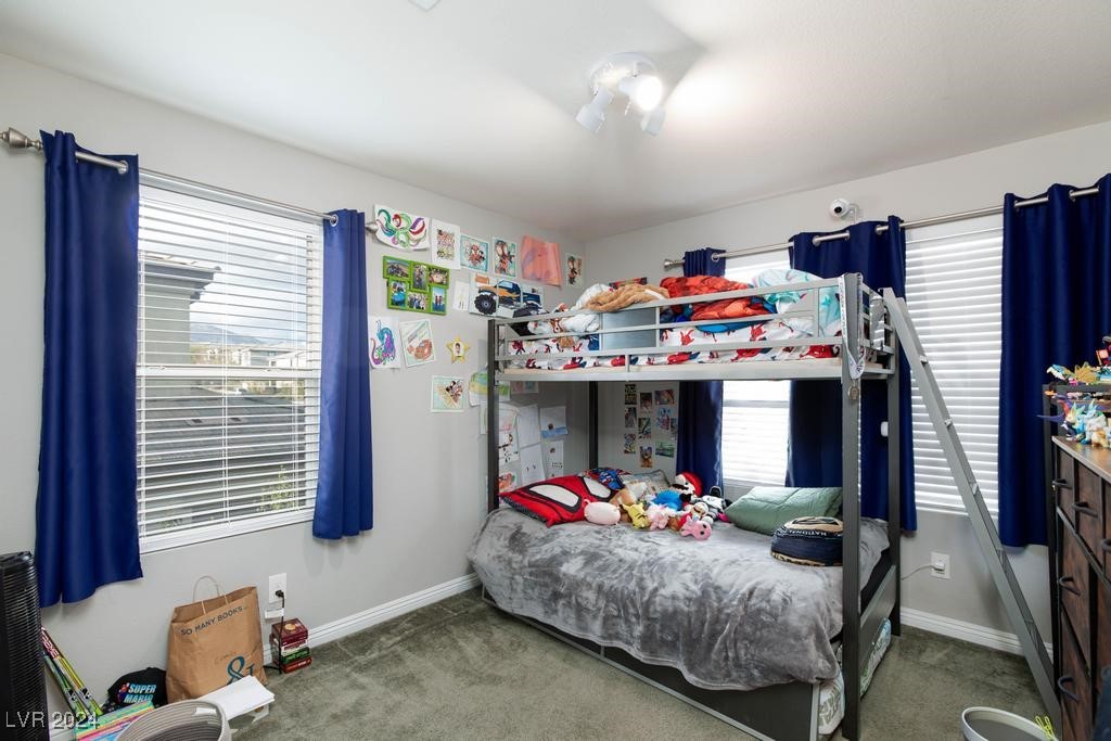 909 Riverlawn Place