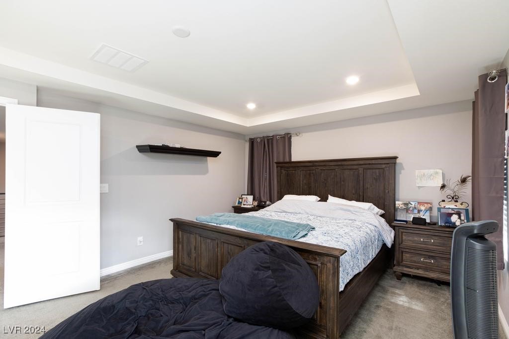 909 Riverlawn Place