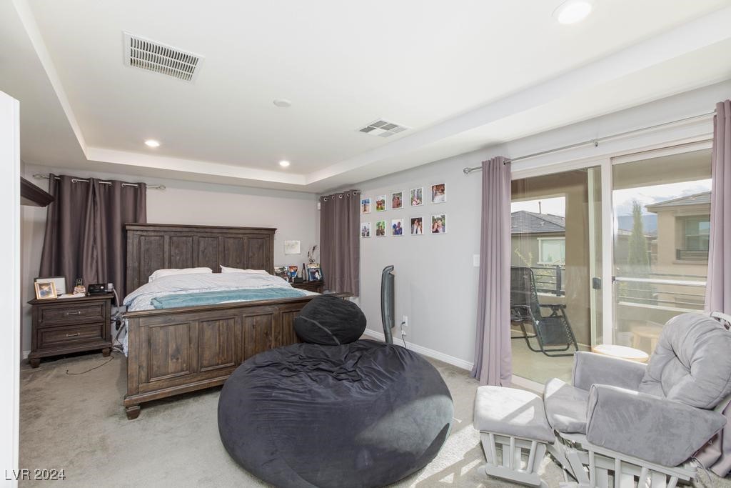 909 Riverlawn Place