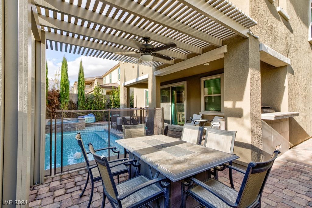 909 Riverlawn Place