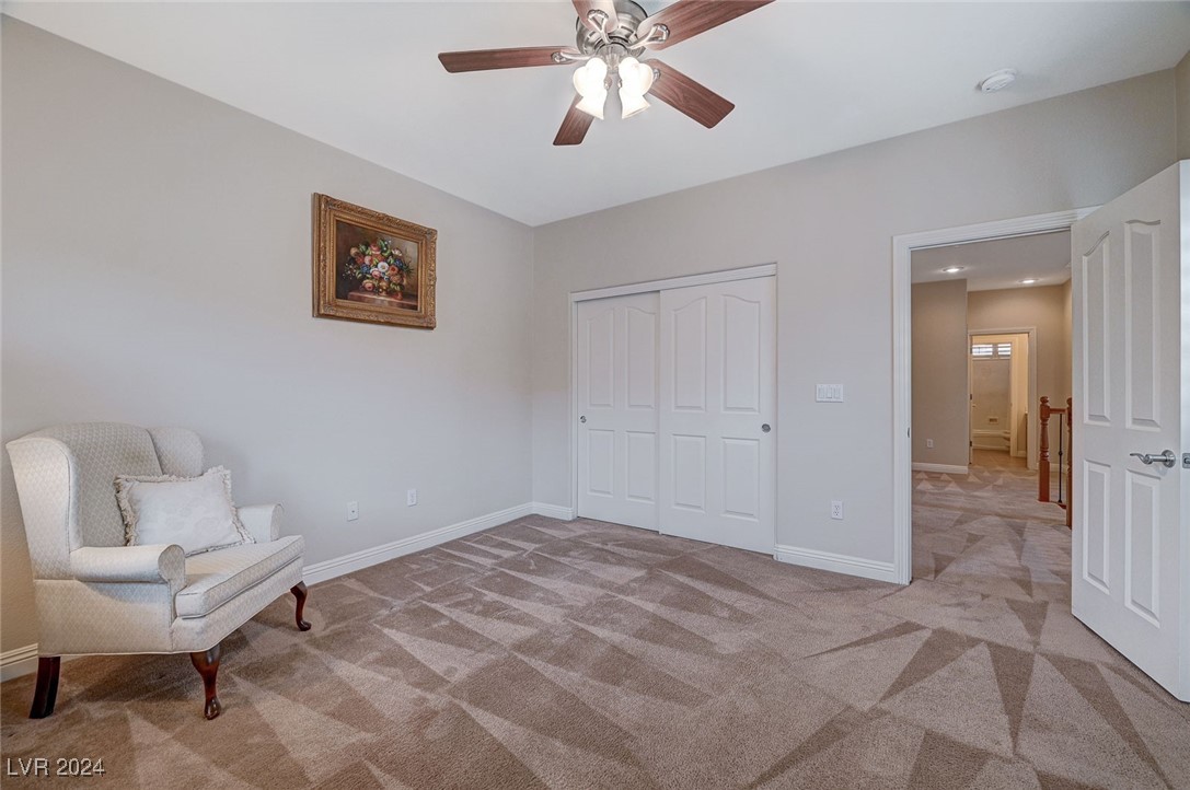 897 Las Palomas Drive