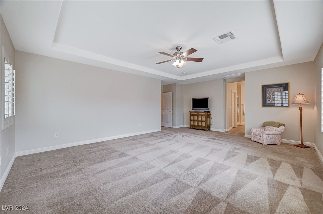 897 Las Palomas Drive