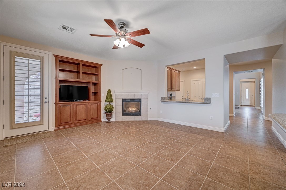 897 Las Palomas Drive