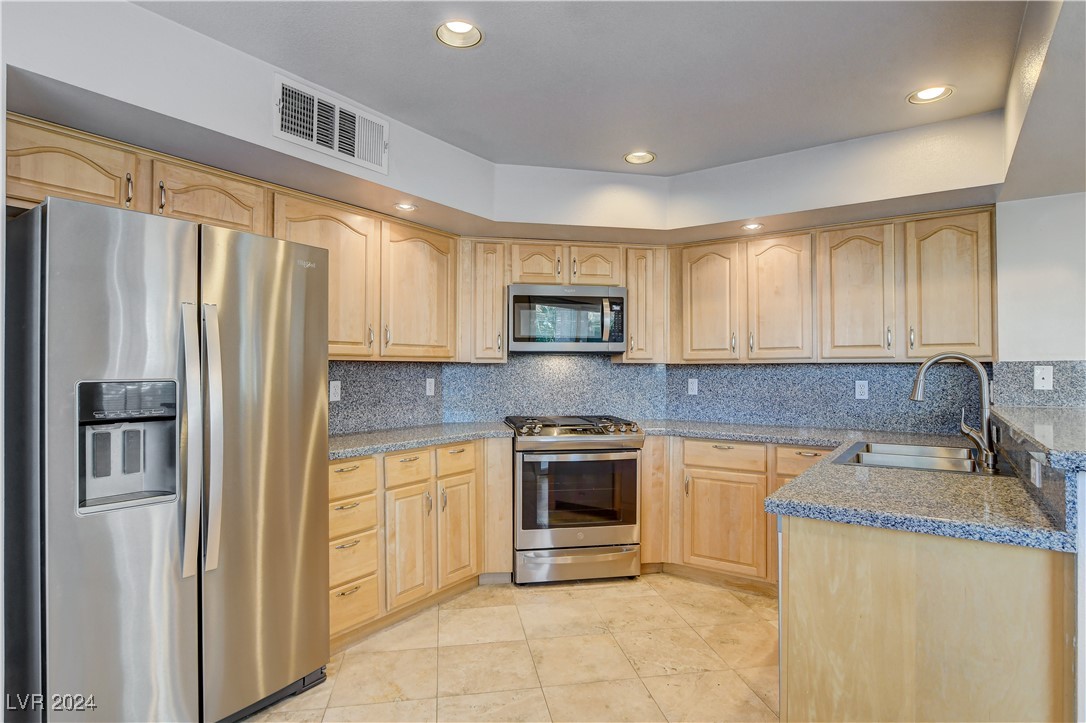 7844 Bluewater Drive