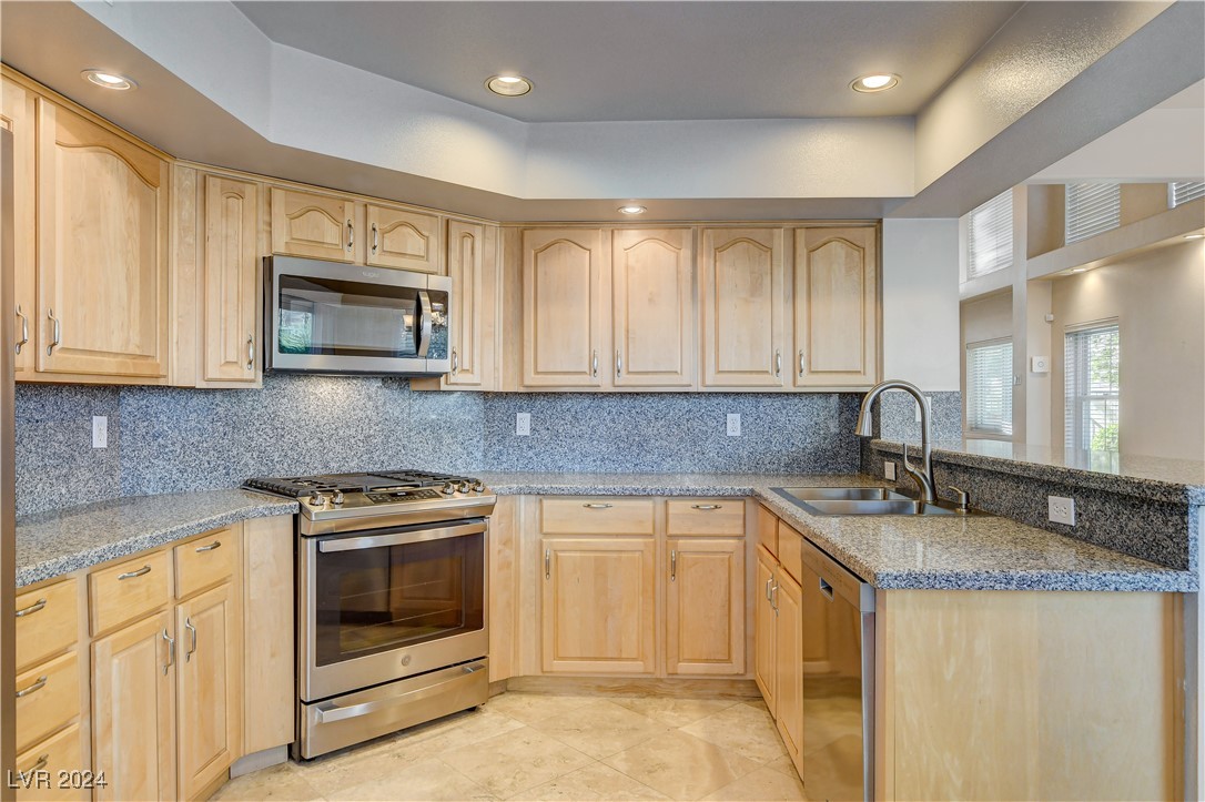 7844 Bluewater Drive