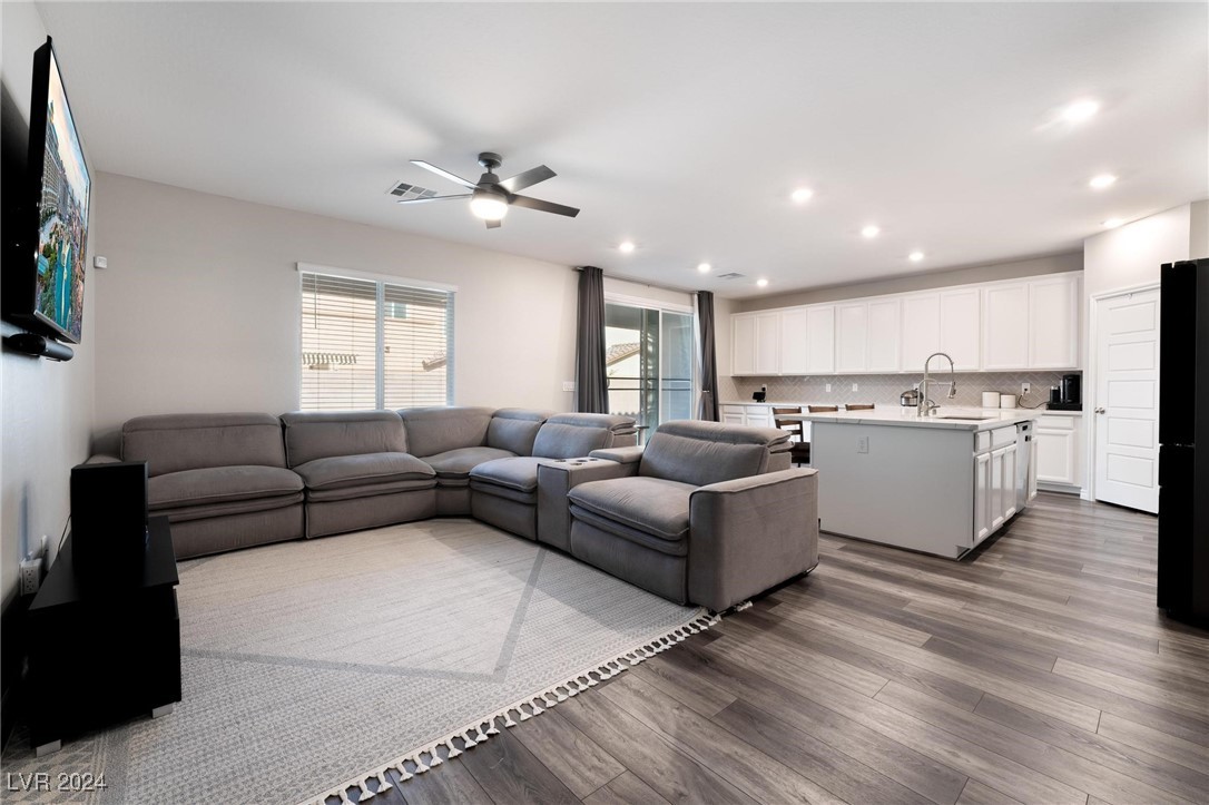 4008 West Le Baron Avenue