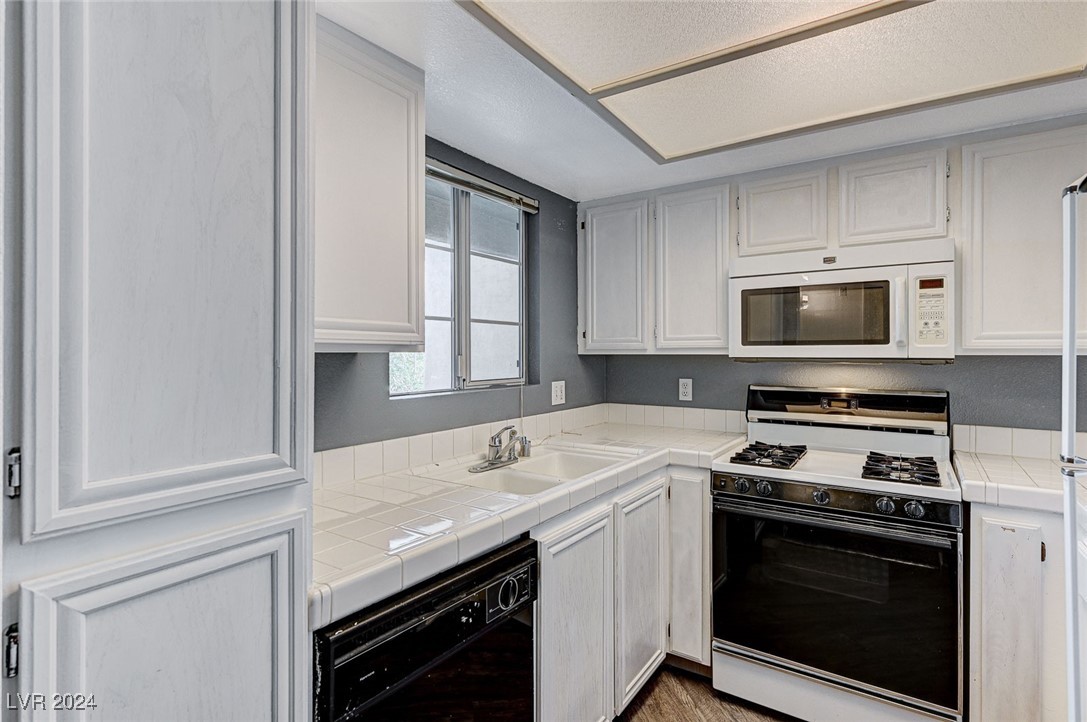 1909 Desert Falls Court 205