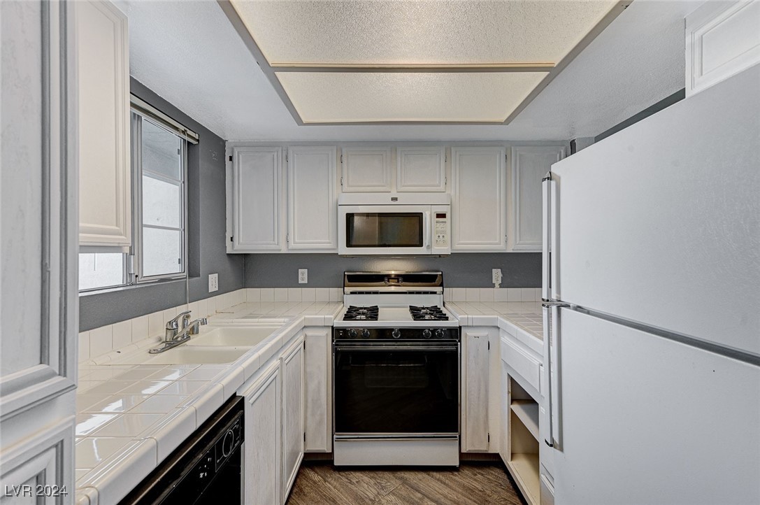 1909 Desert Falls Court 205
